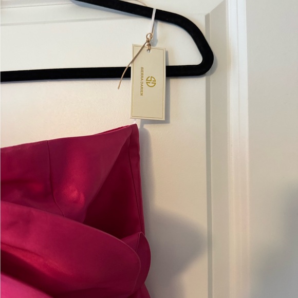 Sierra Darien Vibrant Pink Rose Dress - Picture 5 of 8